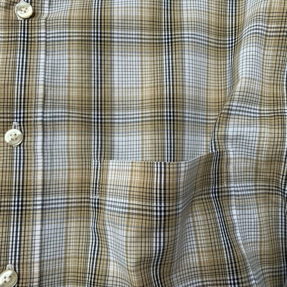 Roundtree & Yorke Men Shirt Size Medium Short Slee - Picture 5 of 7